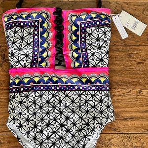 TRINA TURK LACE UP FRONT ONE PIECE SWIMSUIT SIZE 6 - BRAND NEW WITH TAGS